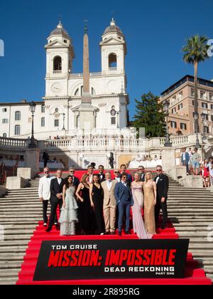 Italy, Rome, June 19th, 2023. World premiere of the action movie 'Mission Impossible - Dead Reckoning part one' in Spanish Steps. Pictured: the cast, Cary Elwes, Henry Czerny, Esai Morales, Greg Tarzan Davis,  Simon Pegg, Frederick Schmidt, Shea Whigham, Mariela Garriga, Rebecca Ferguson, Hayley Atwell, director Christopher McQuarrie, Tom Cruise, Pom Klementieff and Vanessa Kirby.    Photo © Fabio Mazzarella/Sintesi/Alamy Live News Stock Photo