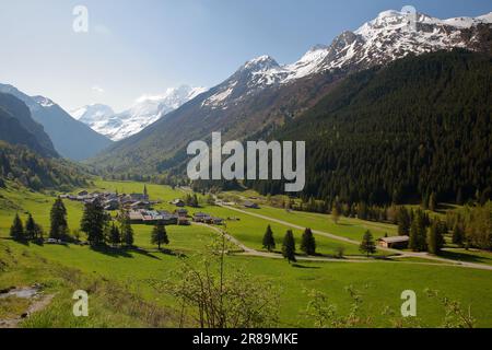 General view of the valley of Champagny le Haut, gateway to the Vanoise National Park, Northern French Alps, Tarentaise, Savoie, France Stock Photo