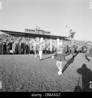 Actual 47-3-1960: The last quarter When Rosenborg was already cup champion for 1960 - but then it slipped away for them in the very last minutes of the match.  Photo: Knut Skarland / Ivar Aaserud / Nils Werenskiold / Aktuell / NTB ***PHOTO NOT IMAGE PROCESSED*** Stock Photo