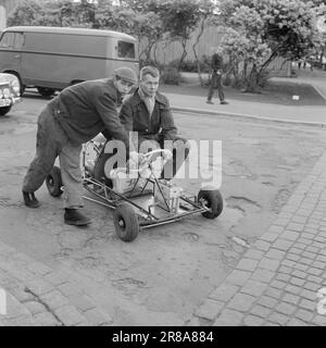 Current 26-2-1960: Our new speed king The world's best motorcyclists only see the rear wheel of Åge Hansen, our new king of speed.  Photo: Ivar Aaserud / Aktuell / NTB ***PHOTO NOT IMAGE PROCESSED*** Stock Photo