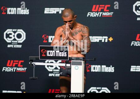 LAS VEGAS, NV - JUNE 16: Raoni Barcelos poses on the scale during the UFC Fight Night: Vettori vs Cannonier: Weigh-in at UFC Apex on June 16, 2023 in Las Vegas, Nevada, United States. (Photo by Diego Ribas/PxImages/Sipa USA) Stock Photo