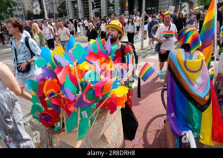 Thousands unite in Polish, Ukrainian LGBT+ parades in Warsaw
