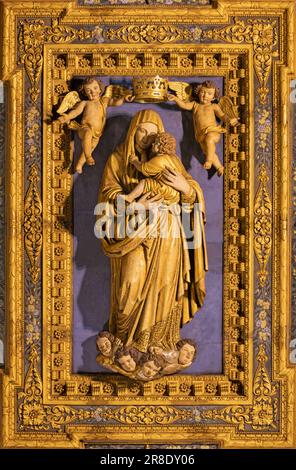 NAPLES, ITALY - APRIL 20, 2023: The statue of Madonna from coffered ceiling of  Basilica santuario di Santa Maria del Carmine Maggiore Stock Photo