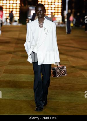 Louis Vuitton – Spring/Summer 2023 – Paris Fashion Week