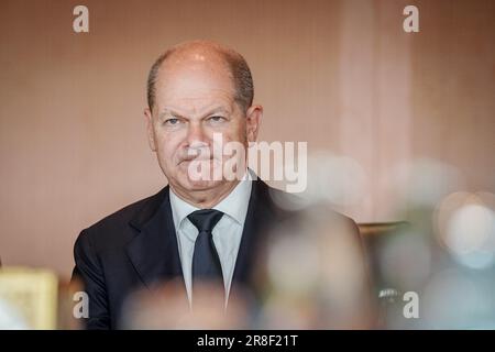 Berlin, Germany. 21st June, 2023. Chancellor Olaf Scholz (SPD) attends the Federal Cabinet meeting at the Chancellor's Office. Credit: Kay Nietfeld/dpa/Alamy Live News Stock Photo