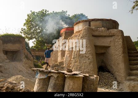 Sunnambu Kalavai, lime kiln is a kiln used to produce quicklime by the calcination of limestone (calcium carbonate) at Pollachi near Coimbatore Stock Photo