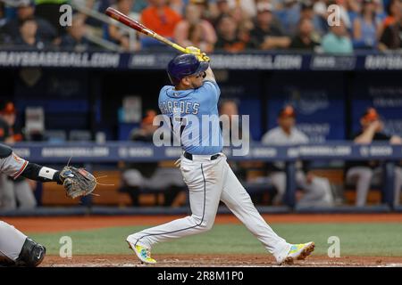 June 26, 2022: Tampa Bay Rays shortstop Isaac Paredes (17) stops a ground  ball during the MLB game between Pittsburgh Pirates and Tampa Bay Rays St.  Petersburg, FL. Jonathan Huff/CSM/Sipa USA.(Credit Image: ©