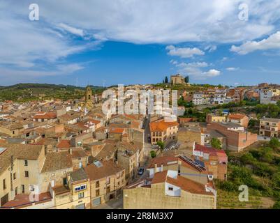 Aerial view of the village of La Fatarella and the surrounding olive fields (Terra Alta, Tarragona, Catalonia, Spain) ESP: Vista aérea de La Fatarella Stock Photo