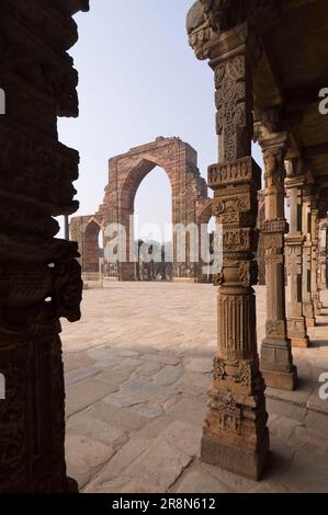 Quwwat-al-Islam Mosque, Qutb Complex, Mehrauli, Delhi, India Stock Photo