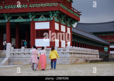 GYEONGJU, SOUTH KOREA - MARCH 26, 2023: Tourists in traditional hanbok clothes visit historic sites of Gyeongju, South Korea. Silkworm was an importan Stock Photo