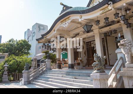 Namba Yasaka Shrine (難波八阪神社, Namba Yasaka Jinja). It is known as the Lion Shrine as it features a ritualistic performance stage in a lion's head Stock Photo