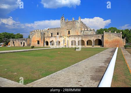 16th-century former Convent of San Bernardino de Siena in Valladolid, Yucatan, Yucatan Peninsular, Mexico. Stock Photo