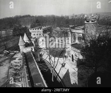 Brandeis University, USA. December 28, 1949. (Photo by Wide World Photos). Stock Photo