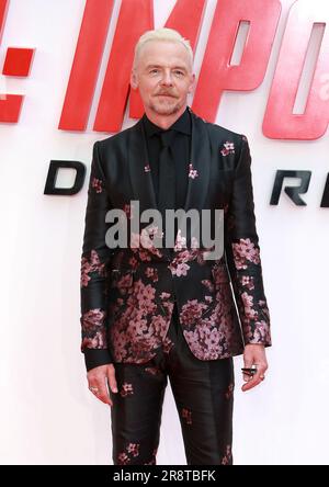 Simon Pegg attends the UK premiere of 