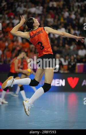 ANTALYA, TURKIYE - DECEMBER 17, 2022: Tijana Boskovic warming up before Vakifbank vs Eczacibasi Dynavit FIVB Volleyball Womens Club World Championship Stock Photo