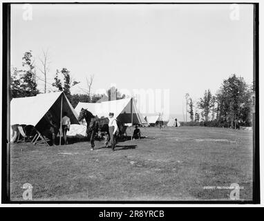 Fort Sheridan, camp ground by the lake, between 1880 and 1899. Stock Photo