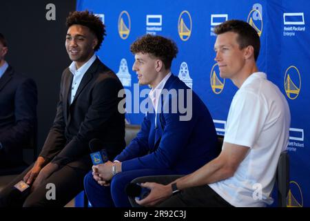 Golden State Warriors Trayce Jackson-Davis, Left, And Brandin ...