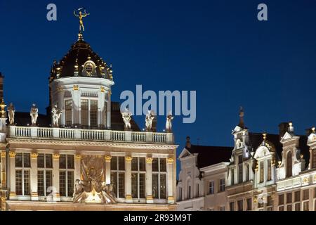 Le Roy d'Espagne / Den Coninck van Spaigniën (The King of Spain House of the Corporation of Bakers) Baroque guildhall on Grand Place / Grote Markt (Gr Stock Photo