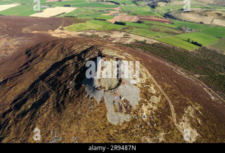 Tap o’ Noth prehistoric hillfort Grampian, Scotland. Massive vitrified wall of Neolithic core. Outer rampart encloses large early Medieval settlement Stock Photo