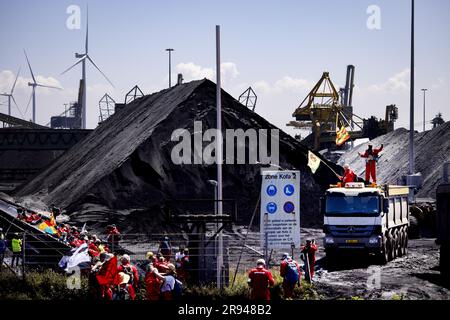 IJMUIDEN - Climate activists demonstrate at steel factory Tata Steel  IJmuiden. Action groups and local residents want the government to  intervene against the company's emissions and the health damage this  causes. ANP