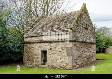 Tealing Dovecot built 1595 by Sir David Maxwell of Tealing near Dundee, Scotland. Exterior. Contained 500+ pigeon nesting boxes. Source of winter food Stock Photo