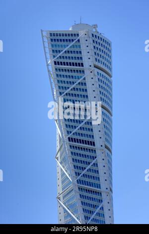 Malmö, Stadtentwicklungsgebiet Västra Hamnen, Turning Tower von Santiago Calatrava // Malmö, Västra Hamnen Development Area, Turning Tower by Santiago Stock Photo