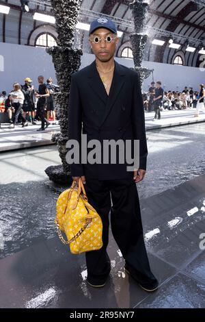 Fashion Week 2023: Pharrell Williams unveils a free, ultra-stylish  exhibition in Paris! 