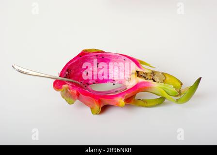 Pitahaya and triangular hylocereus (Hylocereus triangularis), cactus fruit, dragon fruit, pitaya, spoon Stock Photo