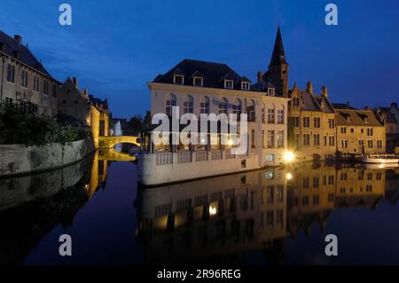 Restaurant and hotel 'Duc de Bourgogne', Flanders, River Dijver, Bruges, West Flanders, Belgium Stock Photo