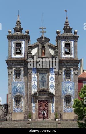 Church Igreja de Santo Ildefonso, 18th century, facade with azulejos, Porto, Portugal Stock Photo