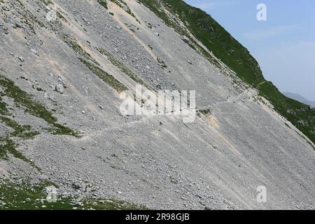 Monte Meta and Passo dei Monaci in the Abruzzo Lazio and Molise National Park, Parco Abruzzo, Molise Stock Photo