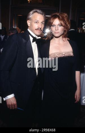 **FILE PHOTO** Frederic Forrest Has Passed Away. Frederic Forrest and Marilu Henner at the 39th Annual Golden Globe Awards on January 30, 1982 at Beverly Hilton Hotel in Beverly Hills, California Credit: Ralph Dominguez/MediaPunch Stock Photo