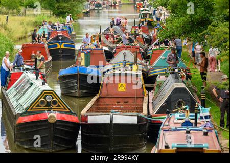 Participents in the annual Historic Narrowboat Rally in Braunston, Northamptonshire Stock Photo