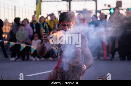 Sydney. 25th June, 2023. This photo taken on June 25, 2023 shows a traditional smoking ceremony during the event celebrating the 25-day countdown until the 2023 FIFA Women's World Cup on Sydney Harbor Bridge in Sydney, Australia. Credit: Hu Jingchen/Xinhua/Alamy Live News Stock Photo