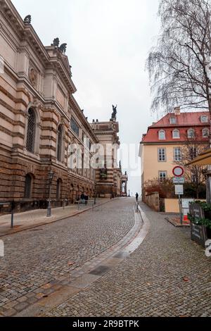 Dresden, Germany - DEC 19, 2021: The Art Academy, Kunsthalle or the Lipsiusbau, is a university and exhibition building in Dresden, the seat of the Un Stock Photo