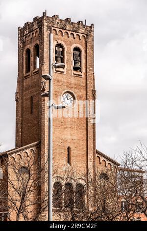 Exterior view of Casal Parroquial del Crist Rei, a catholic church on Carrer de Marti Molins, Barcelona, Spain. Stock Photo