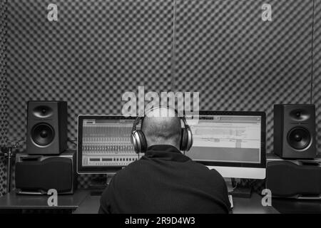 Musicians on Live Session Black and White Stock Photo - Alamy