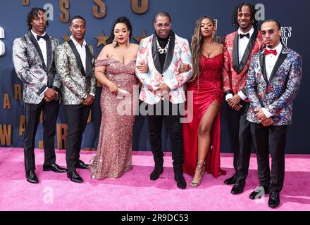 Los Angeles, United States. 25th June, 2023. LOS ANGELES, CALIFORNIA, USA - JUNE 25: Trillian Wood-Smith, T'Khi Wood-Smith, Mariah Smith, Busta Rhymes, Cacie Smith, T'ziah Wood-Smith and Trevor Smith arrive at the BET Awards 2023 held at Microsoft Theater at L.A. Live on June 25, 2023 in Los Angeles, California, United States. (Photo by Xavier Collin/Image Press Agency) Credit: Image Press Agency/Alamy Live News Stock Photo