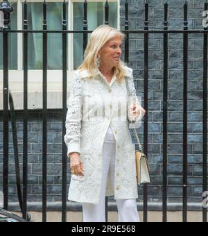 London, England, UK. 26th June, 2023. US Ambassador to the United Kingdom Jane Hartley is seen outside 10 Downing Street as she participates in a meeting where UK Chief of Defence Staff Today Radakin was present too. (Credit Image: © Tayfun Salci/ZUMA Press Wire) EDITORIAL USAGE ONLY! Not for Commercial USAGE! Credit: ZUMA Press, Inc./Alamy Live News Stock Photo