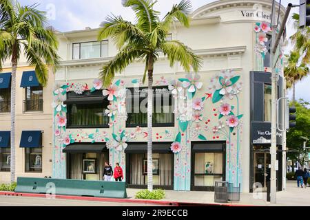 Van Cleef & Arpels French luxury jewelry company shop on Rodeo Drive Beverly Hills Los Angeles California USA Stock Photo