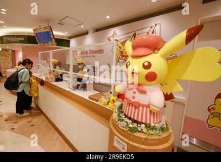 Pikachu pokemon center tokyo hi-res stock photography and images - Alamy