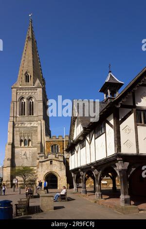 The Old Grammar School and St Dionysius Church, Market Harborough, Leicestershire, England, UK Stock Photo