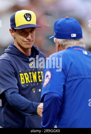 Milwaukee Brewers manager Craig Counsell, left, shakes hands with New York  Mets manager Buck Showalter, right, before a baseball game, Monday, June  26, 2023, in New York. (AP Photo/Adam Hunger Stock Photo 