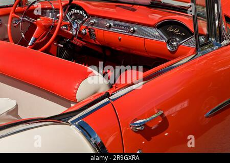 Beverly Hills Concours Auto Show 1955 Chevrolet Bel Air convertible Stock Photo