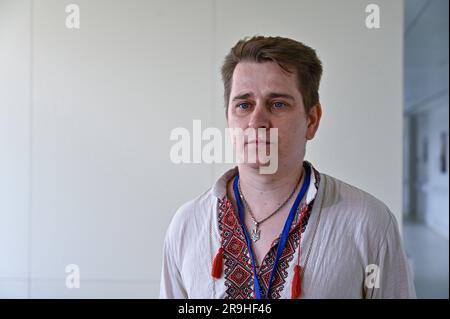 Non Exclusive: LVIV, UKRAINE - JUNE 23, 2023 - Co-founder of the To See the Victory NGO Artem Pakhomov speaks to the press during the launch of the pi Stock Photo