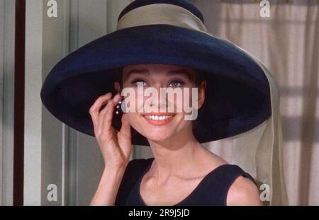 BREAKFAST AT TIFFANY'S 1961 Paramount Pictures film with Audrey Hepburn as Holly Golightly Stock Photo