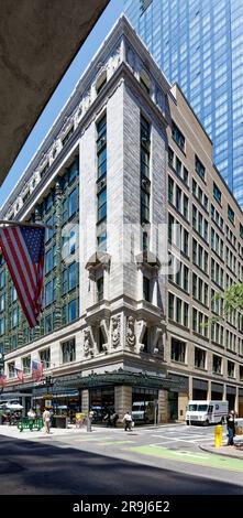 Filense Boston Boston’s landmark Burnham Building, once home of Filene’s Department ...