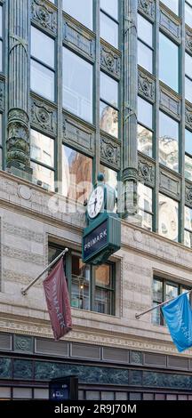 Filense Boston Boston’s landmark Burnham Building, once home of Filene’s Department ...