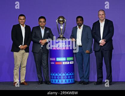 L-R Former Indian cricketer Virender Sehwag, Board of Control for Cricket in India (BCCI) secretary Jay Shah (2nd left), Former Sri Lankan cricketer Muttiah Muralitharan (3rd left) and International Cricket Council (ICC) Chief Executive Officer (CEO) Geoff Allardice pose for a photo with the men's cricket world cup trophy (centre) after the match schedule announcement press conference of men's cricket world cup 2023 in Mumbai. India will be hosting the men's cricket world cup beginning from 5th October 2023. (Photo by Ashish Vaishnav/SOPA Images/Sipa USA) Stock Photo