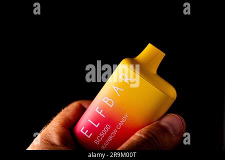 elf bar vs lost vape 9 Best Puff Bar Alternatives in 2025 – ARRØ Brand